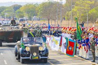 Desfile de 7 de setembro realça as conquistas do país da área da saúde