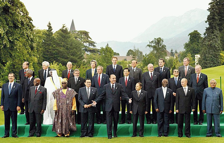 Cúpula do G8 em 2003, na França