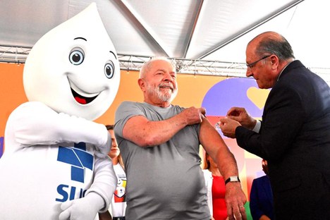 2023_03_10_Alckmin vacina Lula.jpg