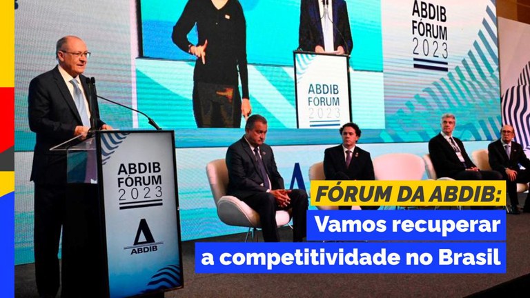 Presidente em exercício Alckmin na abertura do Fórum ABDIB