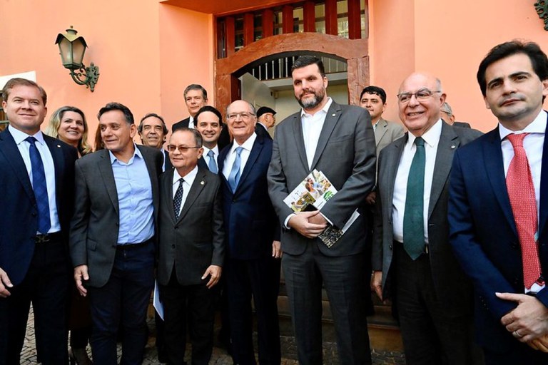 2023_05_16 Reunião_almoço Frente Parlamentar Agropecuária 4.jpg