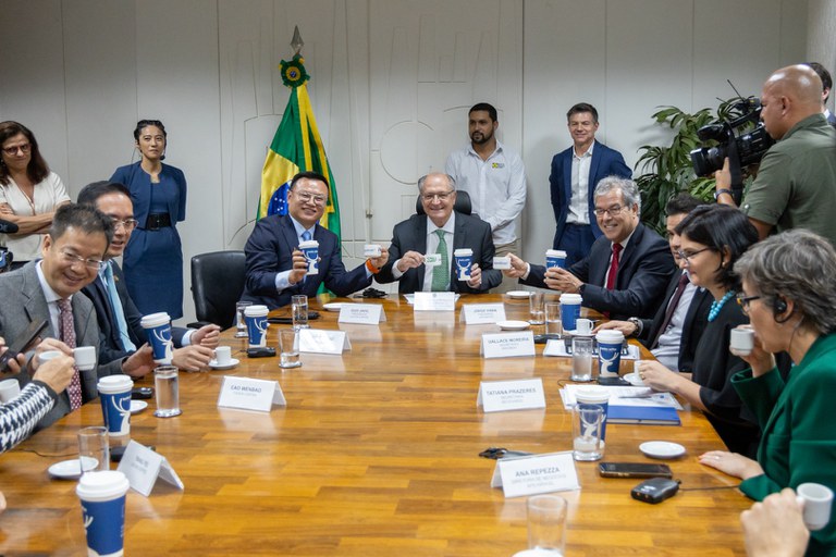 Em parceria com MDIC, ApexBrasil articulou a compra de 240 mil toneladas do grão do Brasil entre 2025 e 2029 a um valor estimado de US$ 2,5 bilhões