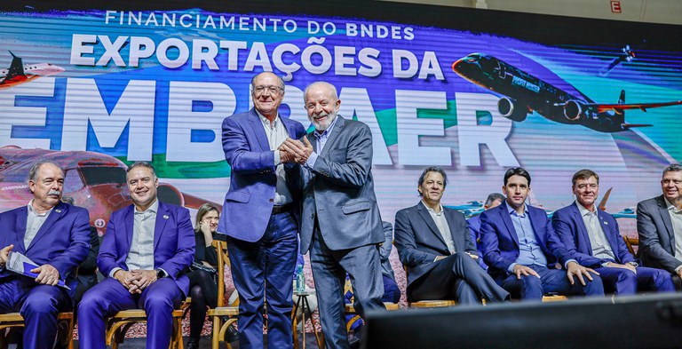 20240719_Pais_ganha_novos_investimentos_para_melhorar_estradas_e_exportar_ avioes