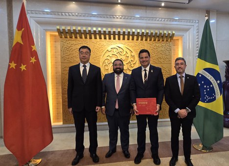 Secretário Nacional de Portos realiza visita à China para fomentar relações comerciais