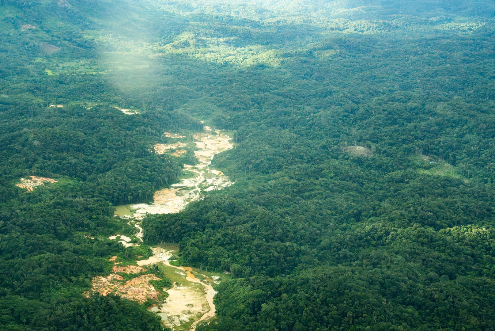 O Comitê Interministerial de Desintrusão de Terras Indígenas decidiu reforçar e prosseguir as ações realizadas na terra indígena Yanomami