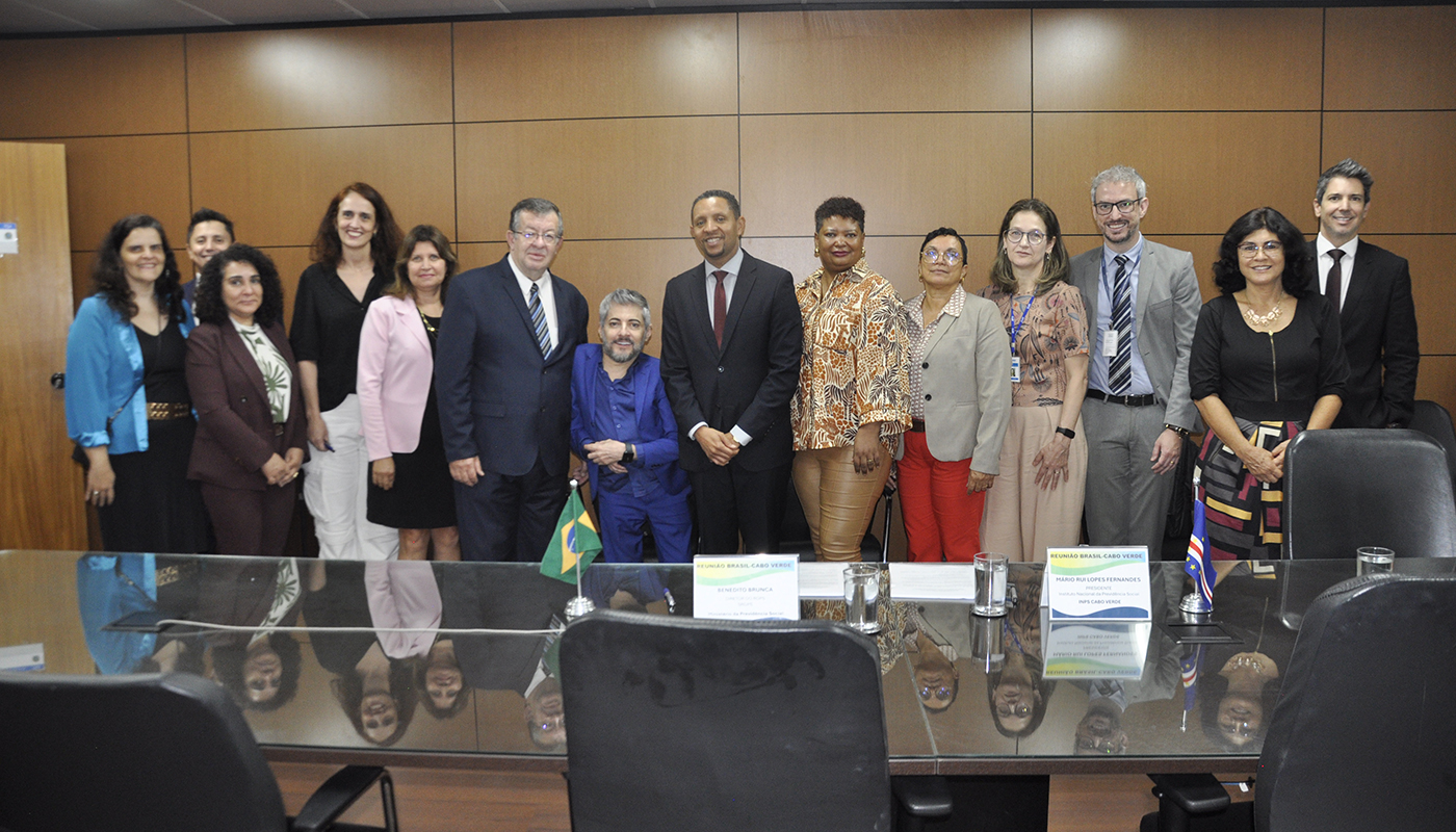 Brasil e Cabo Verde finalizam textos de acordo previdenciário