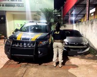 Em Epitaciolância (AC), PRF recupera veículo roubado