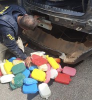 PRF no Acre apreende 57 kg de pasta base de cocaína em Bujari