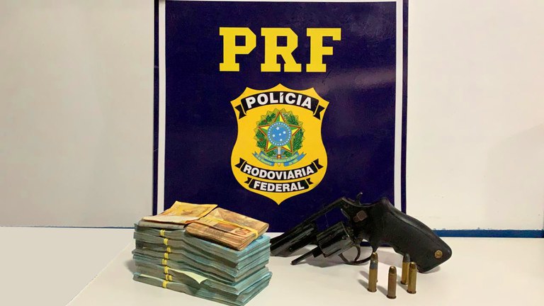 PRF apreende duas armas de fogo em ocorrências distintas na BR 364
