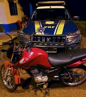 PRF recupera motocicleta logo após ser roubada