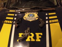 Polícia Rodoviária Federal apreende quatro armas de fogo