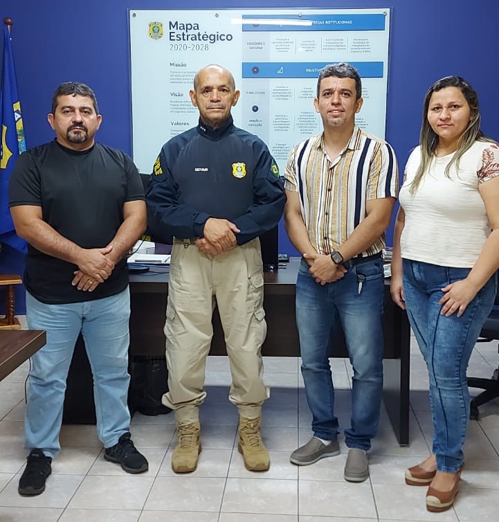 Superintendente da PRF no Acre recebe visita da Diretoria do IFAC