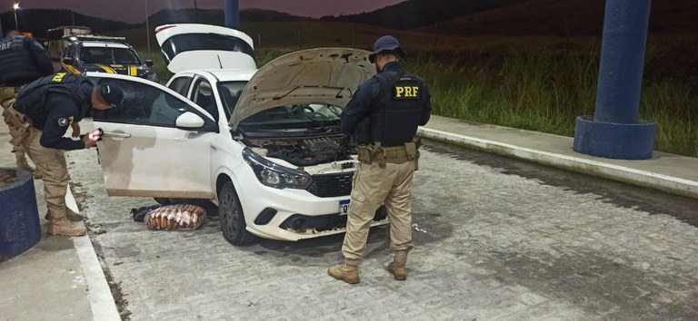 Carro roubado há 7 meses é recuperado pela PRF em União dos Palmares.jpg