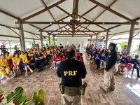 PRF participa de evento de ação educativa em igreja de Maceió/AL