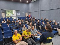 PRF promove operação temática de educação para o trânsito em Maceió