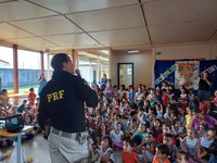 PRF ministra palestras em escolas municipais de Rio Largo/AL