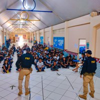 Equipe do GETRAN-AM da PRF realiza ação em Humaitá