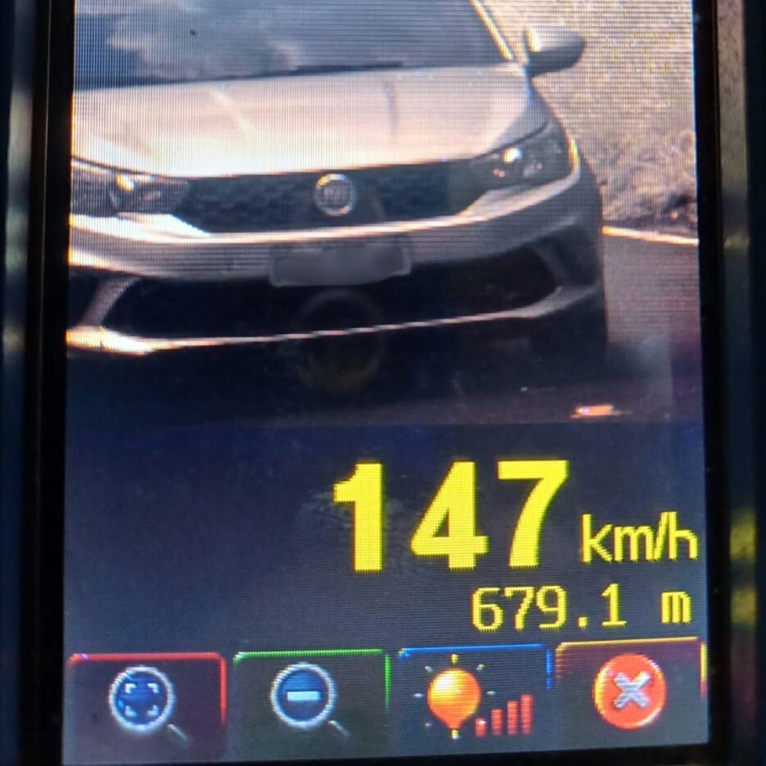 PRF-AM flagra veículo a 147 km/h na BR-174 — Polícia Rodoviária Federal