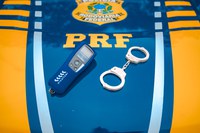 PRF-AM prende motorista embriagado