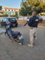 Homem é preso em Capim Grosso com motoneta adulterada que ostentava placa de Pálio