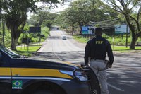 PRF flagra caminhoneiro portando anfetaminas em Itaberaba (BA)
