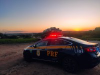 Veículo roubado é recuperado pela PRF na cidade de Ribeira do Pombal (BA)
