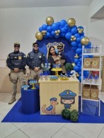 Charlotte fã da PRF  comemora festa de aniversário com policiais em Itabuna (BA)