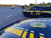 PRF flagra caminhoneiro portando anfetaminas em Ribeira do Pombal (BA)