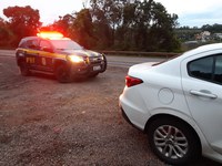 Após pegar carro emprestado com o irmão para visitar a namorada, motorista acaba preso no Sul da Bahia por crime de receptação