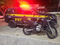 Em Simões Filho (BA), PRF apreende motocicleta com caracteres adulterados