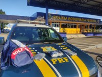 PRF prende passageiro de ônibus transportando tabletes de cocaína avaliados em quase R$ 500 mil