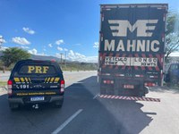 Em 2 ocorrências, PRF na Bahia recupera um semirreboque e uma motocicleta roubados