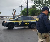 Em Encruzilhada (BA), PRF recupera um veículo furtado