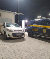 PRF recupera veículo roubado em Senhor do Bonfim (BA)