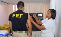 PRF na Bahia promove a vacinação do efetivo contra Covid e Influenza