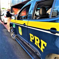 PRF recupera carro furtado que circulava com placa clonada em Vitória da Conquista (BA)