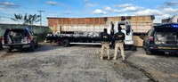 PRF BA apreende 4 toneladas de maconha do Paraguai escondida em meio a carga de arroz e dá prejuízo de R$ 8 milhões no narcotráfico