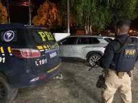 Idoso é detido pela PRF trafegando com carro de luxo roubado comprado em oferta da internet por R$ 50 mil