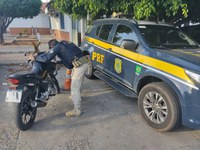 Em Paulo Afonso (BA), PRF recupera motocicleta clonada