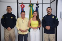 Superintendência da PRF/BA  recebe visita da prefeita de Eunápolis (BA)