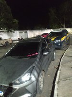 Veículo roubado na capital baiana é recuperado pela PRF em Eunápolis (BA)