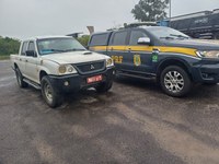 PRF recupera veículo clonado durante abordagem em Alagoinhas (BA)