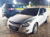 Motorista é detido pela PRF em Simões Filho trafegando com carro clonado