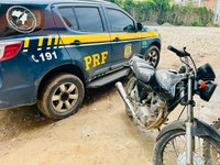 PRF encontra moto com sinais identificadores adulterados em oficina na BR 101 durante Operação Conatus