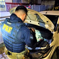 PRF prende homem com carro clonado no Sul da Bahia