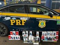 Anabolizantes, cigarros eletrônicos e celulares são apreendidos pela PRF no Oeste da Bahia