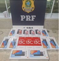 PRF apreende 15 smartphones importados irregularmente na BR-116 em Vitória da Conquista (BA)