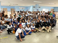 PRF ministra palestra sobre trânsito seguro a crianças em escola de Salvador