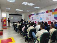 PRF realiza palestra sobre educação para o trânsito