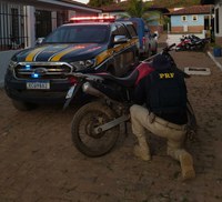 Em Barreiras (BA), PRF apreende motocicleta clonada